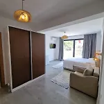 Arta'S Beach Apartments アパート
